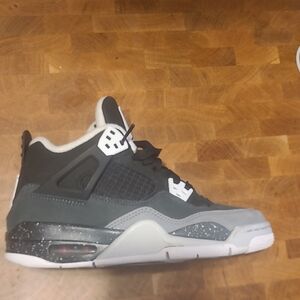 Nike Air Jordans 4 Retro Fear
